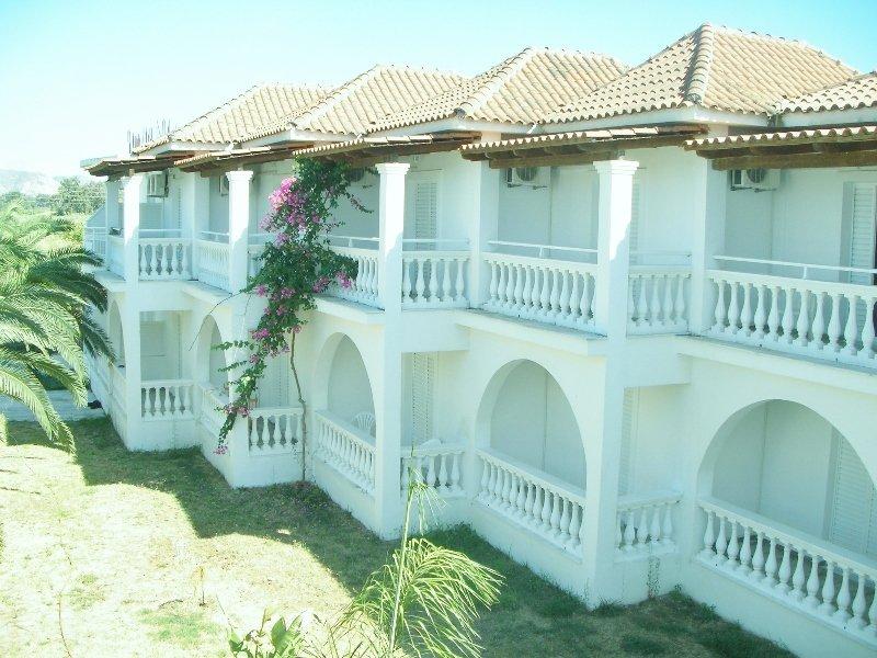 Marianna Apart Hotel Laganas Bagian luar foto